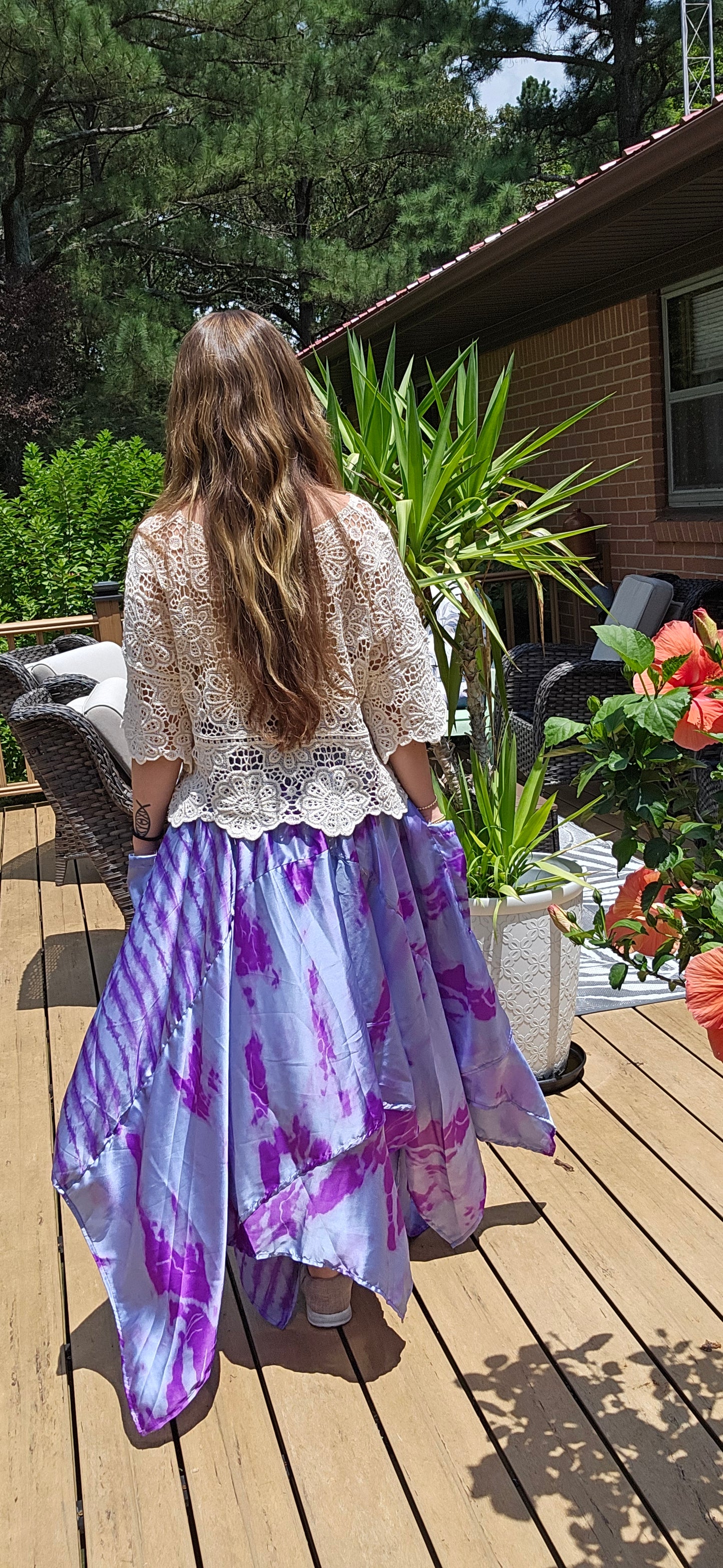 "8 Whispers" Handkerchief Skirt Obe Size S to 2X/3X