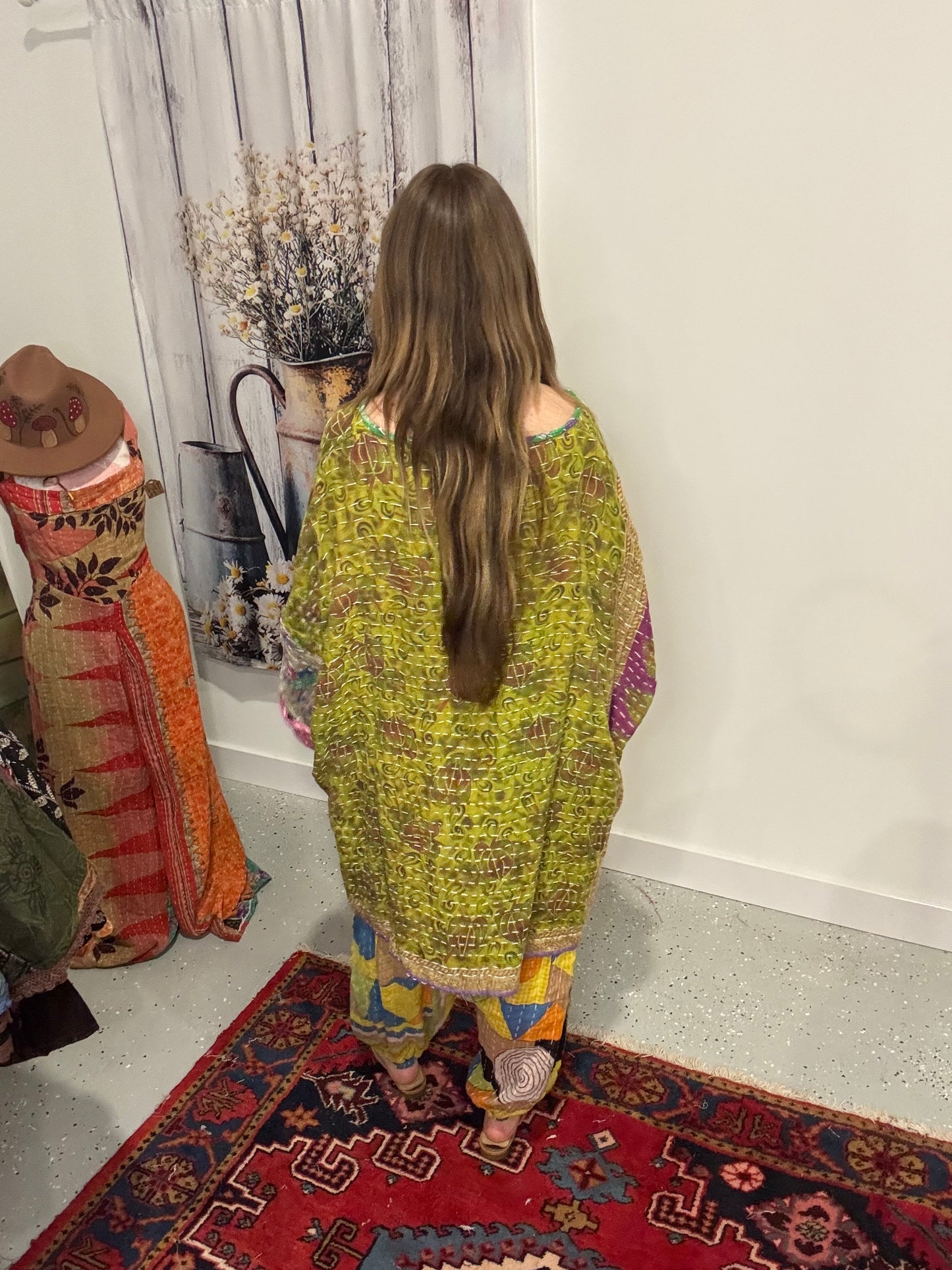 Set of tunic style top with jogger pants - One Size M to 3X